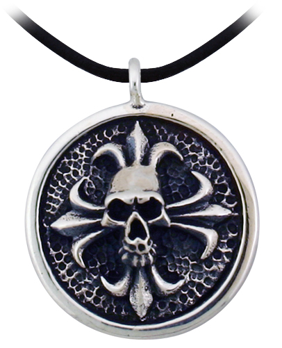 The skull pendant