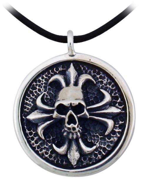 The skull pendant