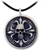 The skull pendant