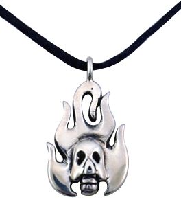 The furioius skull pendant